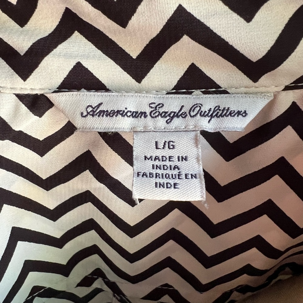 American Eagle Chevron Button Down Blouse - image 3